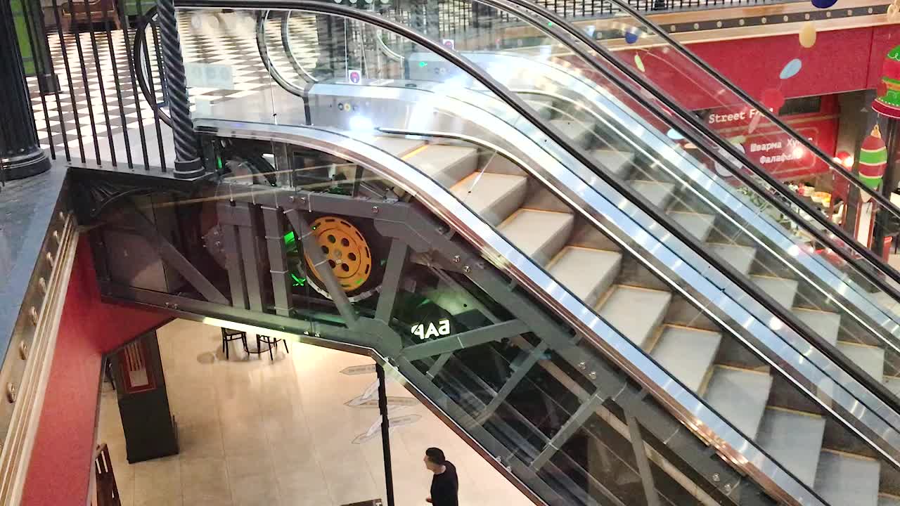 自动扶梯内装置一种现代化移动楼梯升降运输视频下载