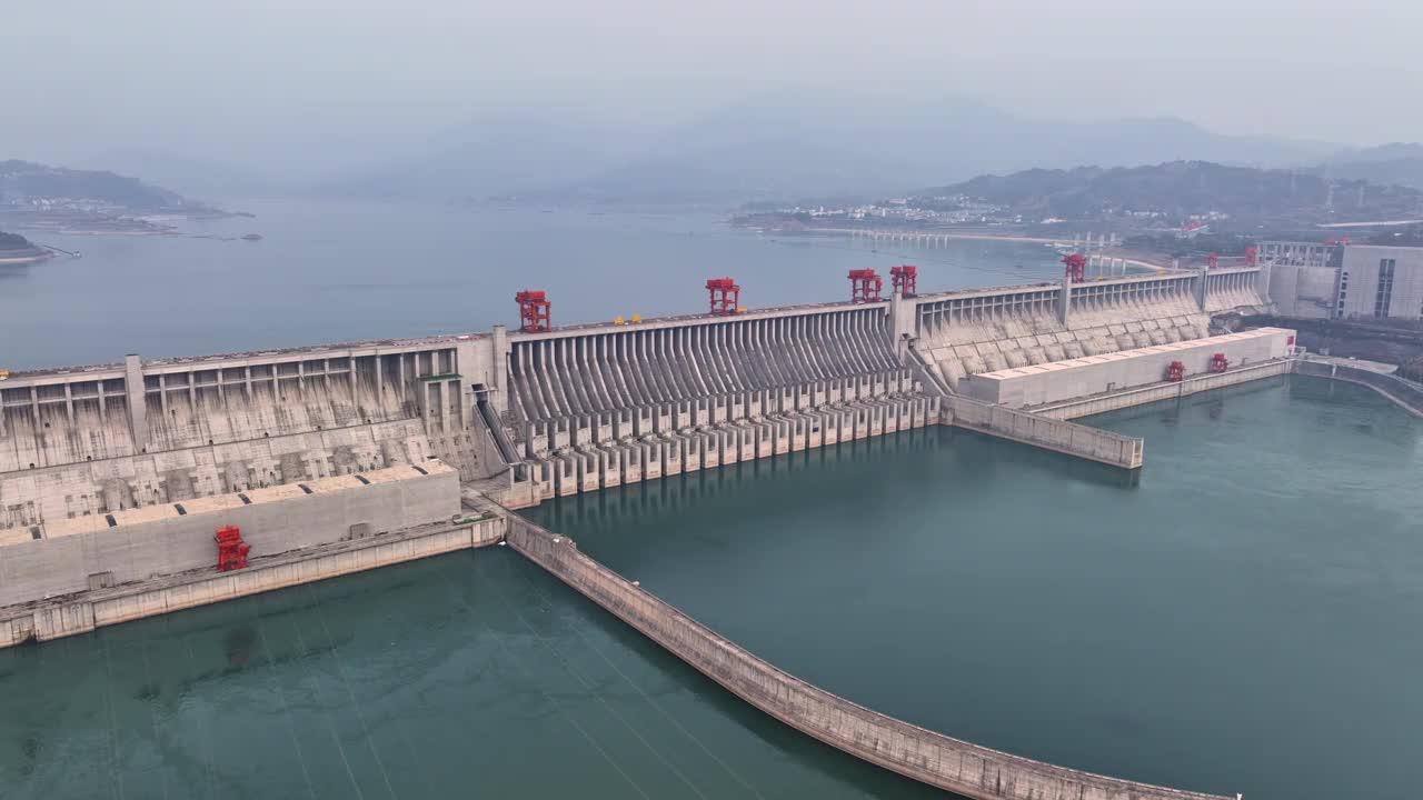 中国三峡大坝鸟瞰图视频下载