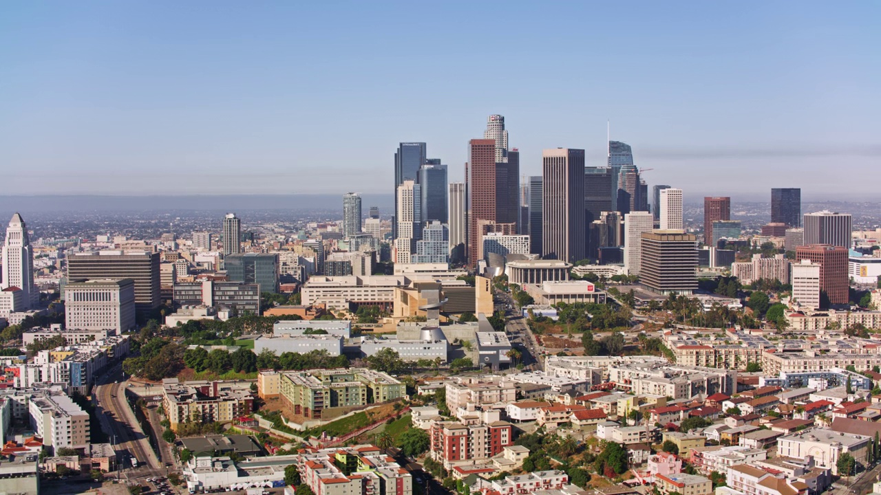 高空摄影阳光下的洛杉矶市中心视频素材