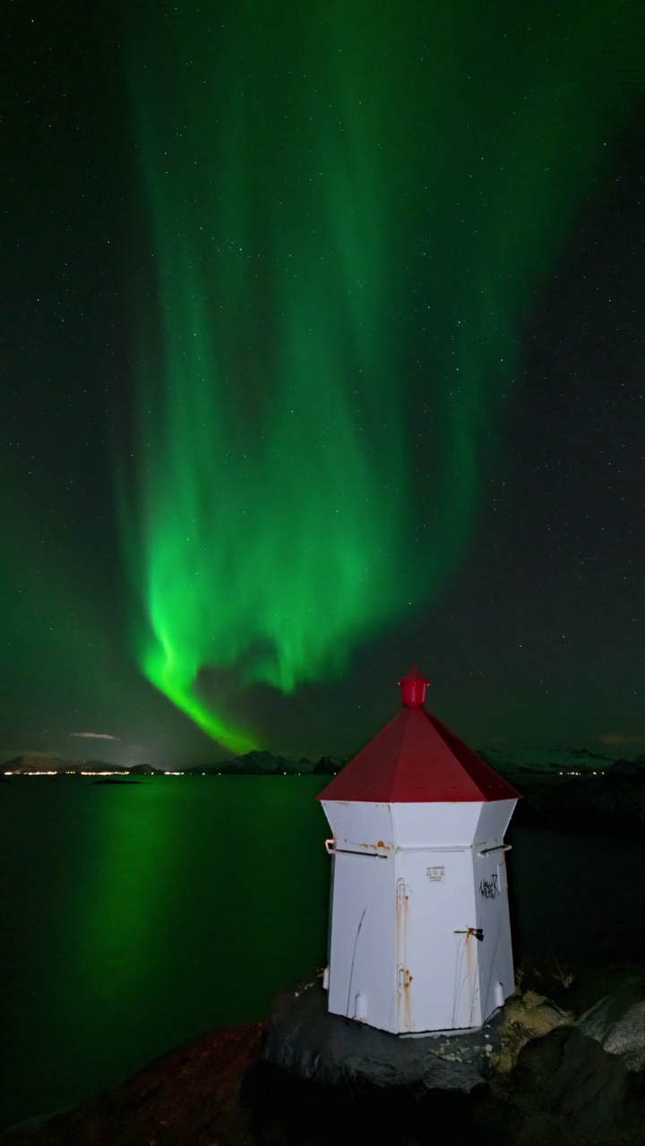 罗浮敦群岛上空的北极光视频素材