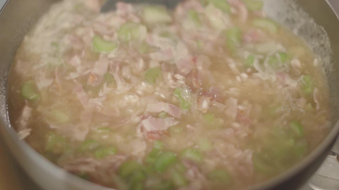 做冬南瓜烩饭视频素材