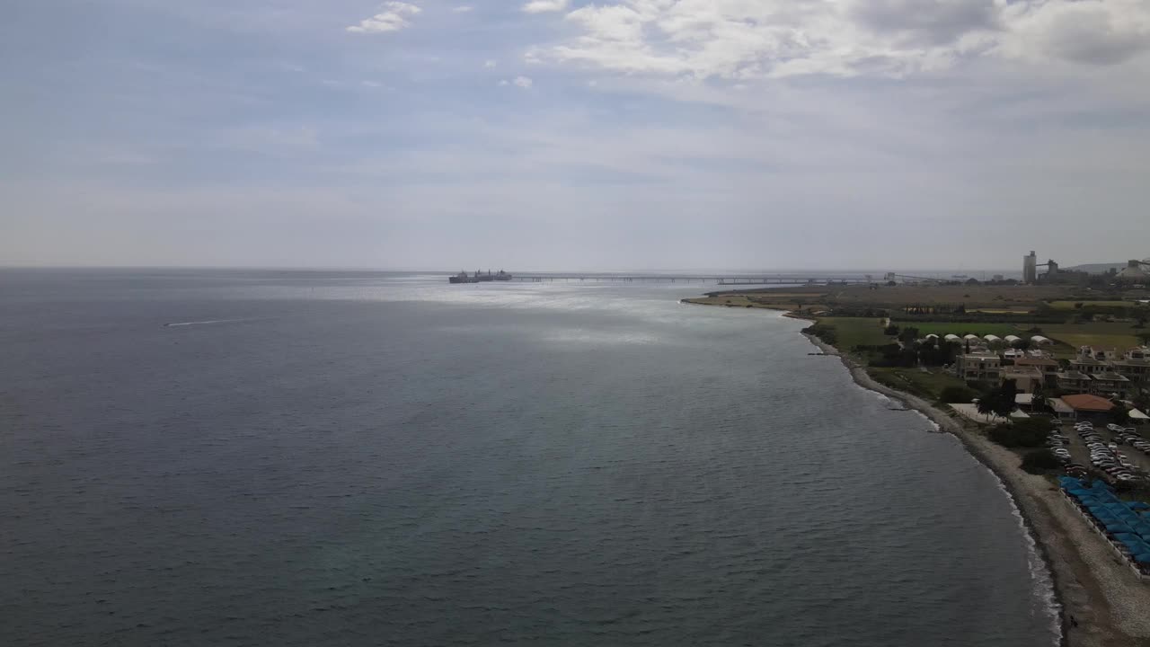 海码头鸟瞰图视频素材