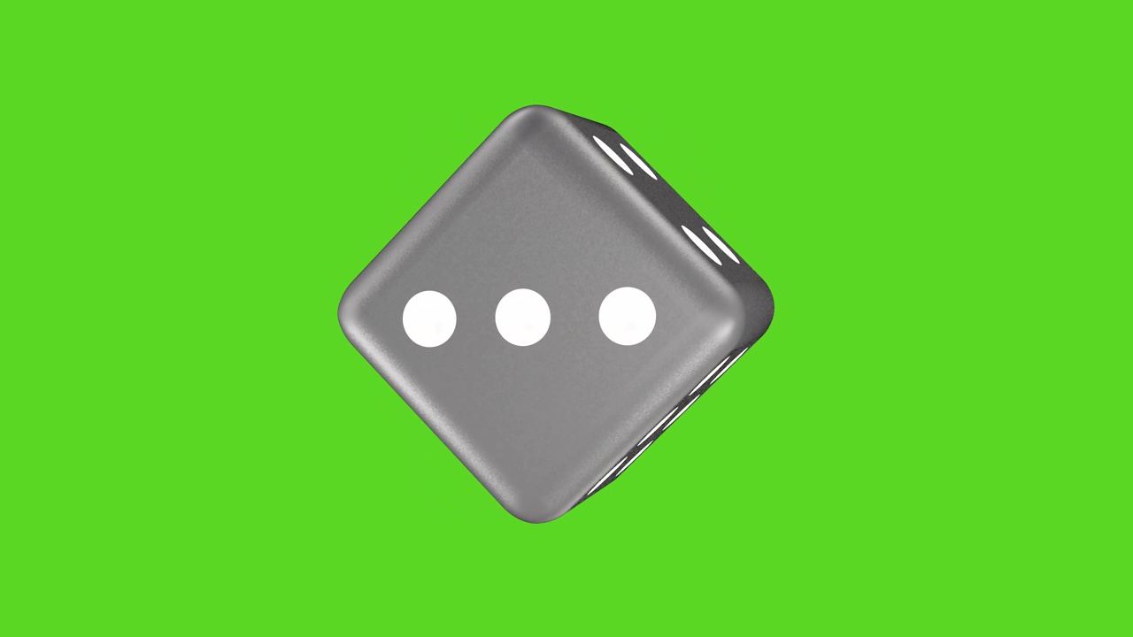 银色的骰子在绿色屏幕的背景下旋转。三维动画视频素材