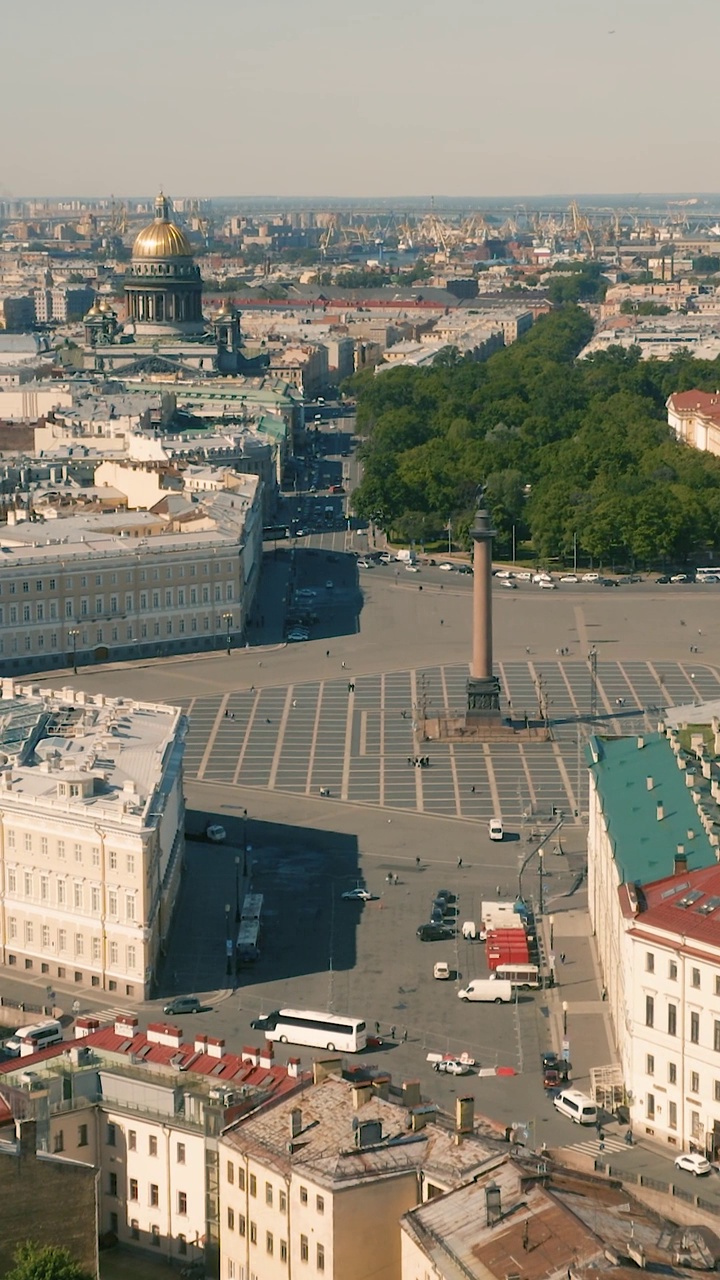 圣彼得堡皇宫广场鸟瞰图视频下载