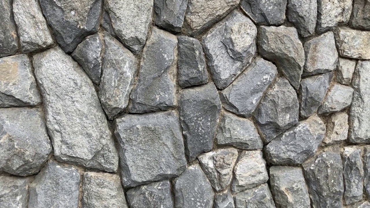用石头砌的墙视频素材
