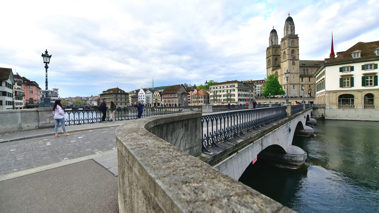 瑞士苏黎世市中心和利马特河视频素材