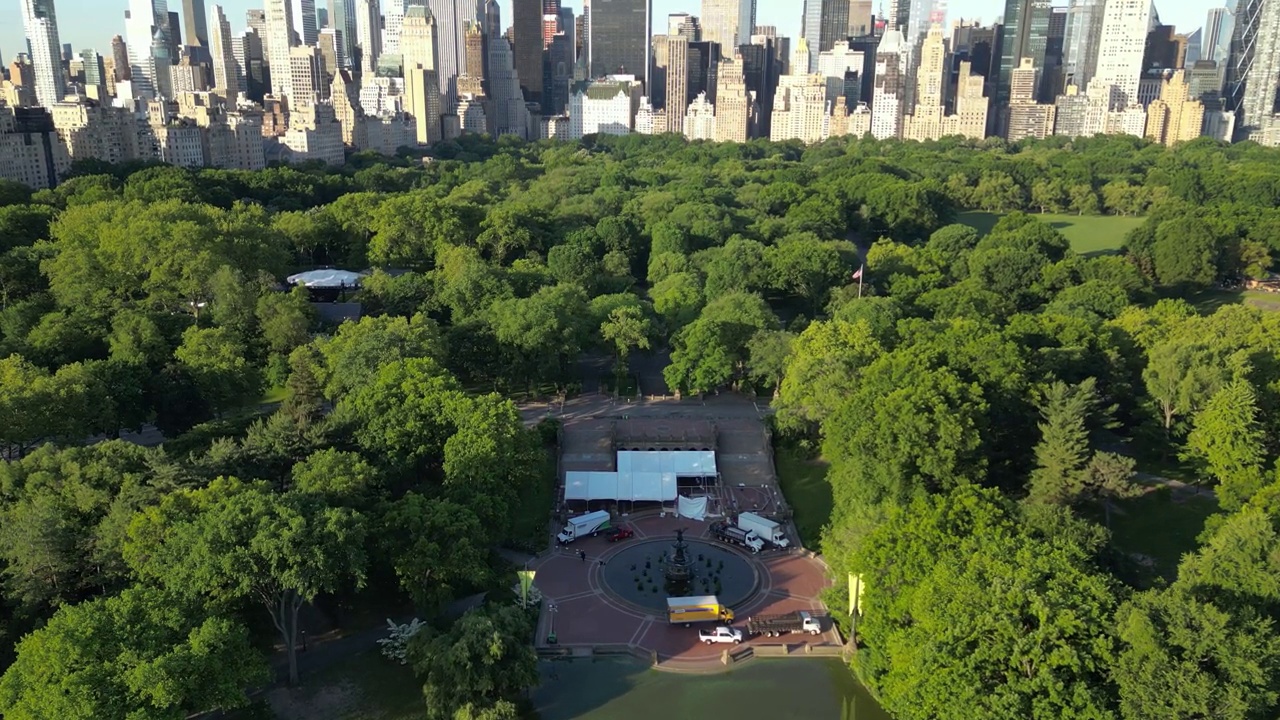 Aerial shot of Bethesda Terrace in Central Park, Manhattan, New York, USA视频下载