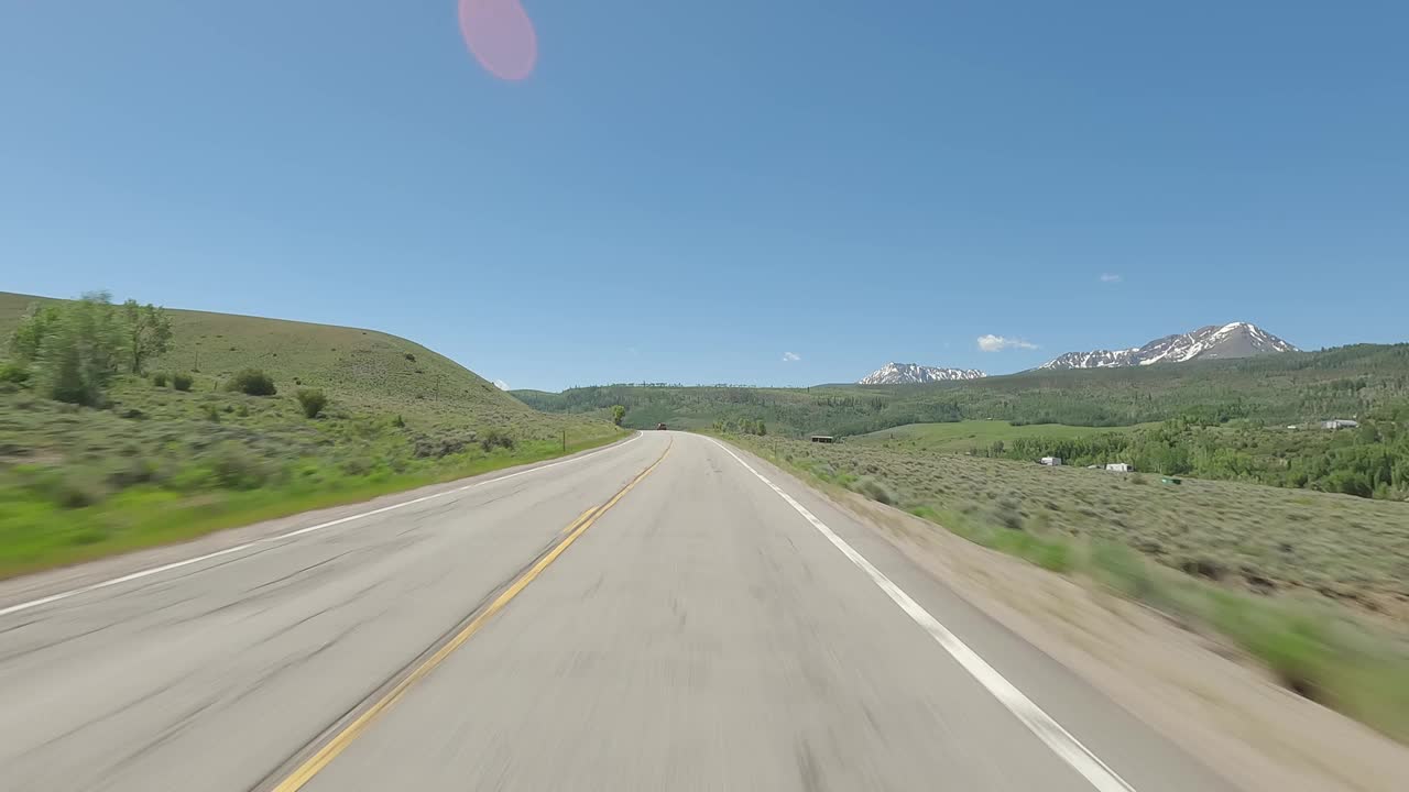 绿山水库6同步系列前方夏季驾驶科罗拉多视频下载
