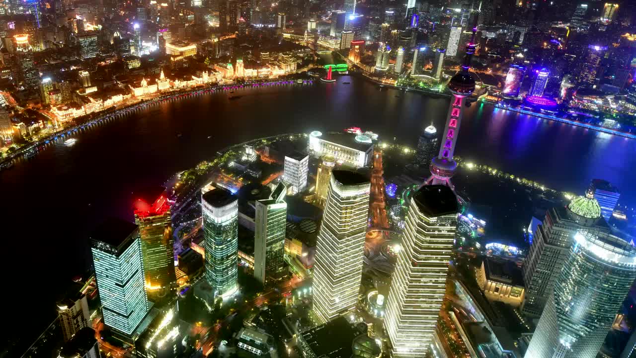 中国上海市中心的夜景鸟瞰图视频下载