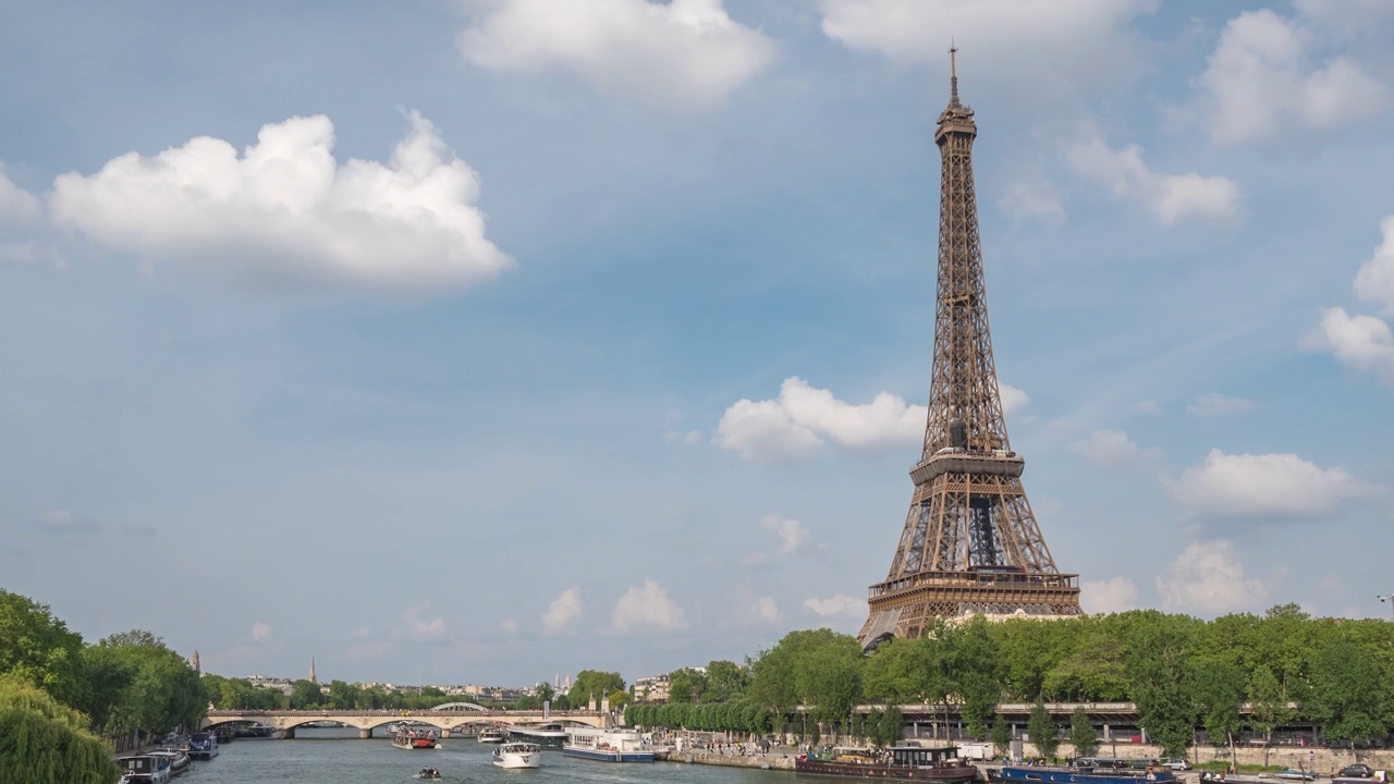 法国巴黎延时4K，埃菲尔铁塔和塞纳河的城市天际线延时视频下载