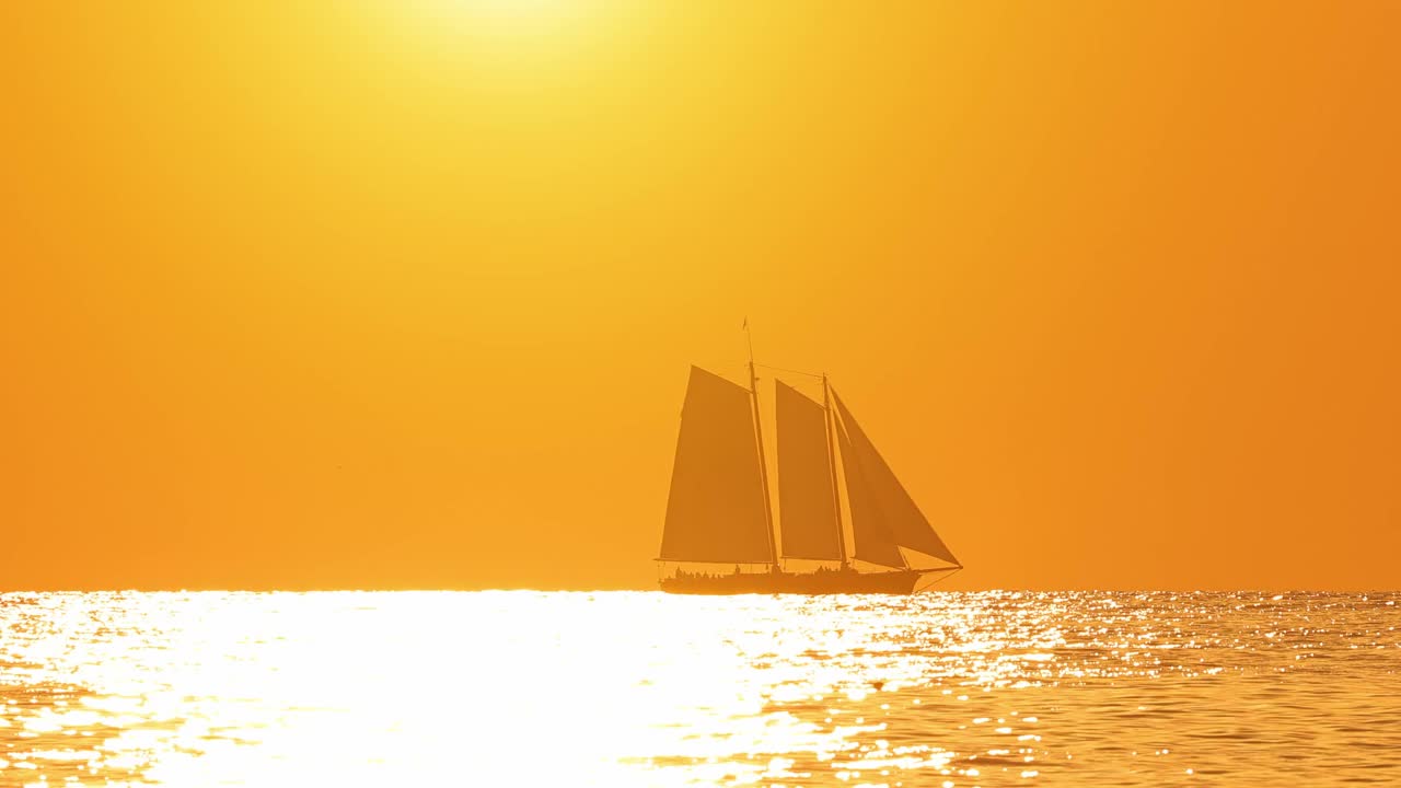夕阳和佛罗里达的帆船视频下载