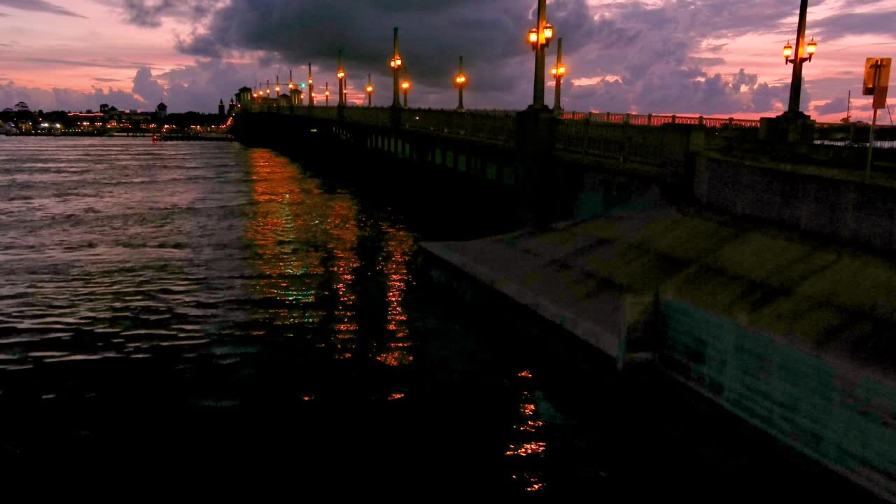 圣奥古斯丁FL狮子桥Eve上升架空视频下载