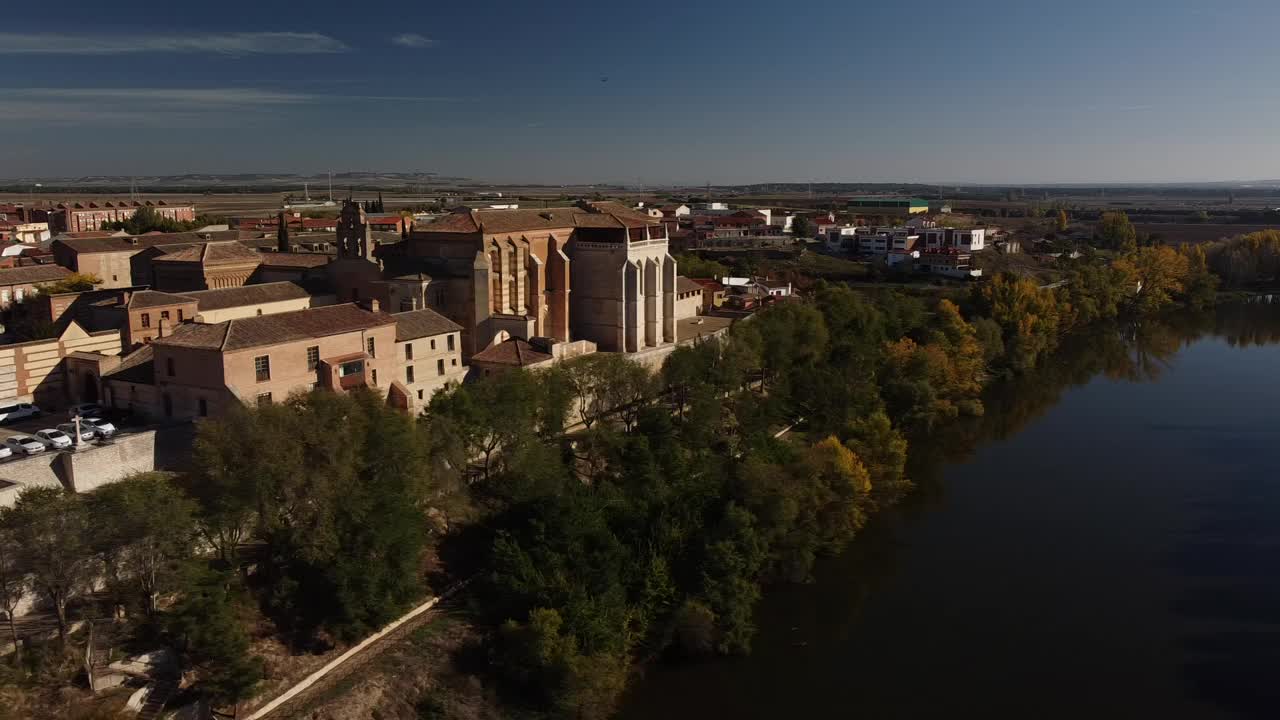 西班牙tordesillas的圣克拉拉修道院。视频下载