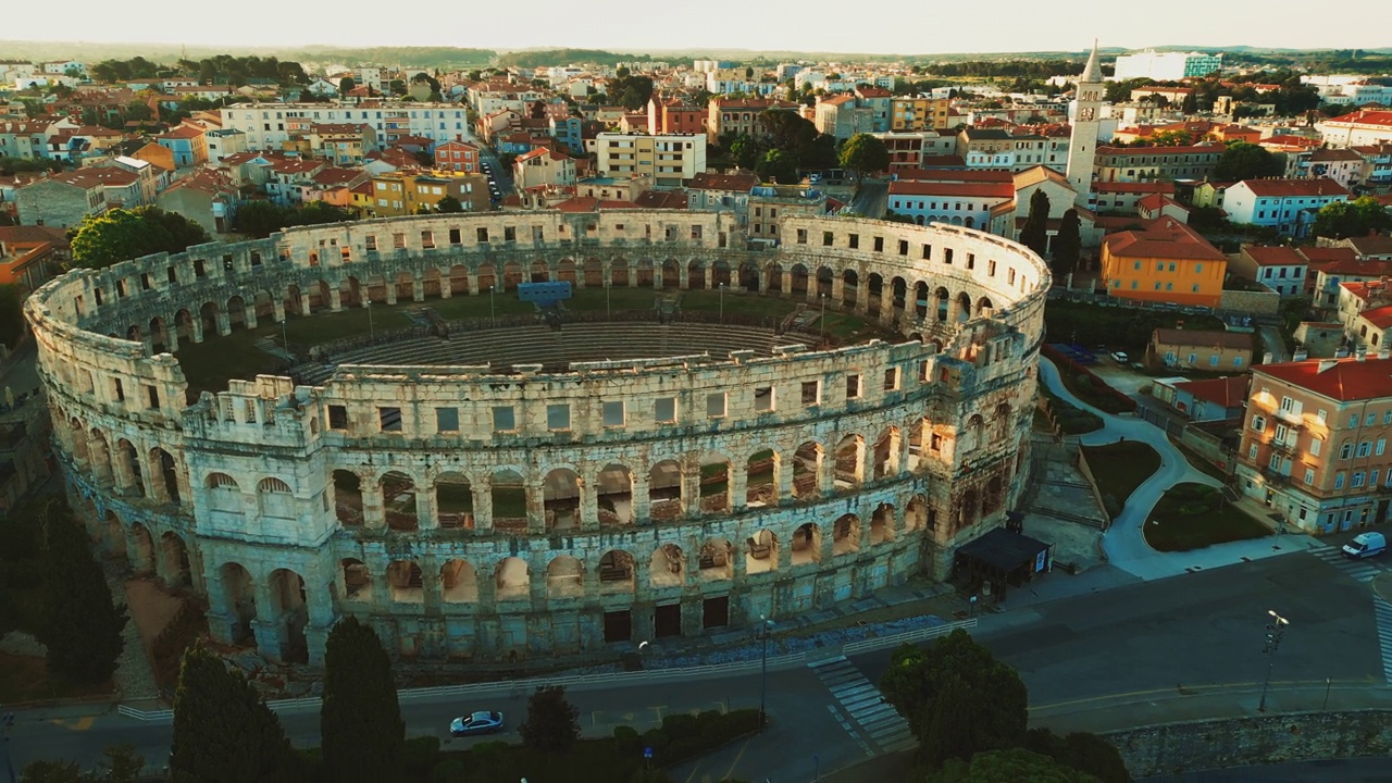 普拉竞技场的鸟瞰图，一个罗马圆形剧场视频素材