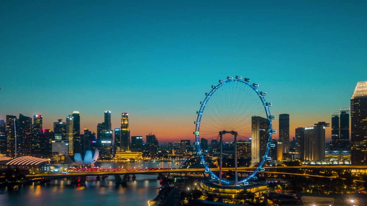日落时新加坡商业区商业区的超缩或无人机场景视频下载