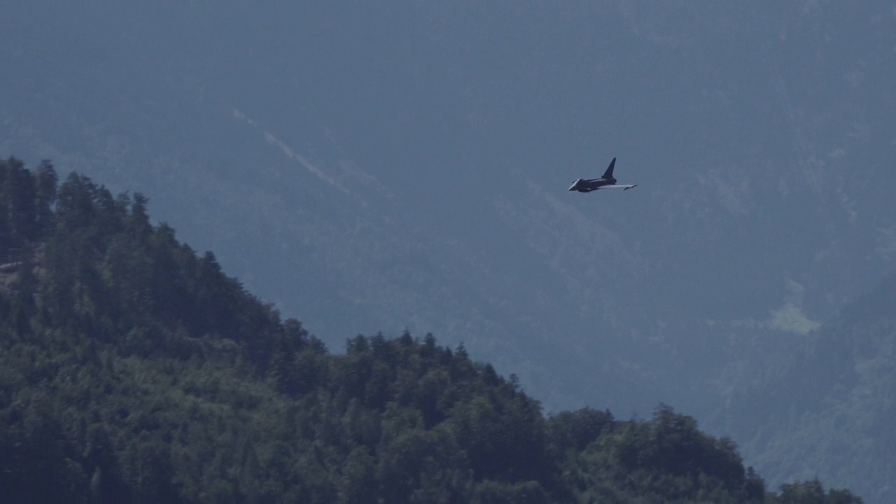 欧洲战斗机台风训练视频下载