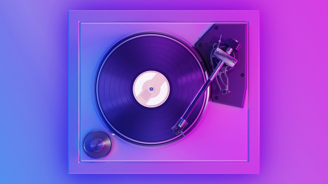 摘要复古黑胶唱片机在迪斯科紫色蓝灯旋转磁盘无缝。音乐盘旋转循环3d动画。DJ唱盘派对概念背景视频下载
