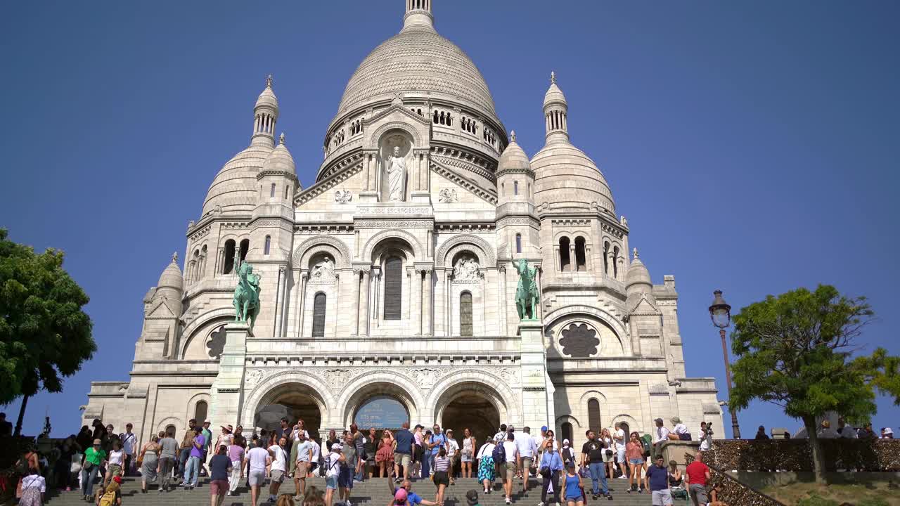 蒙马特圣心大教堂，巴黎，法国视频下载