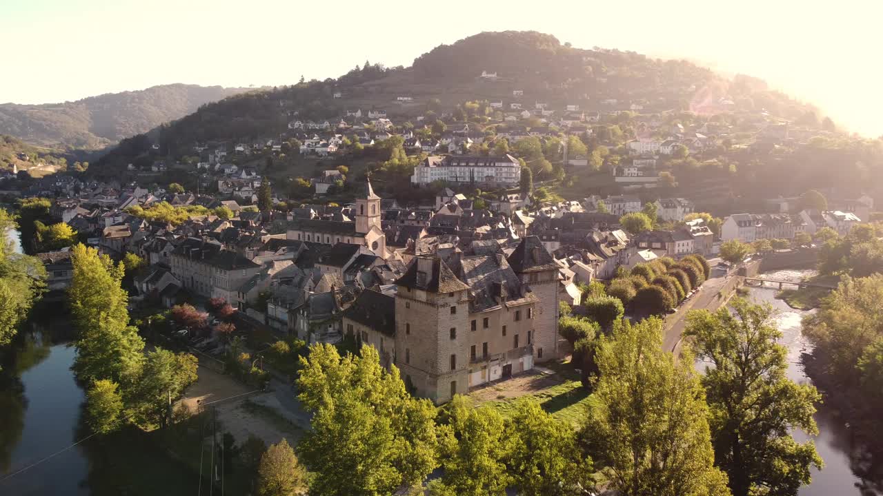 法国乡村小镇的鸟瞰图视频下载
