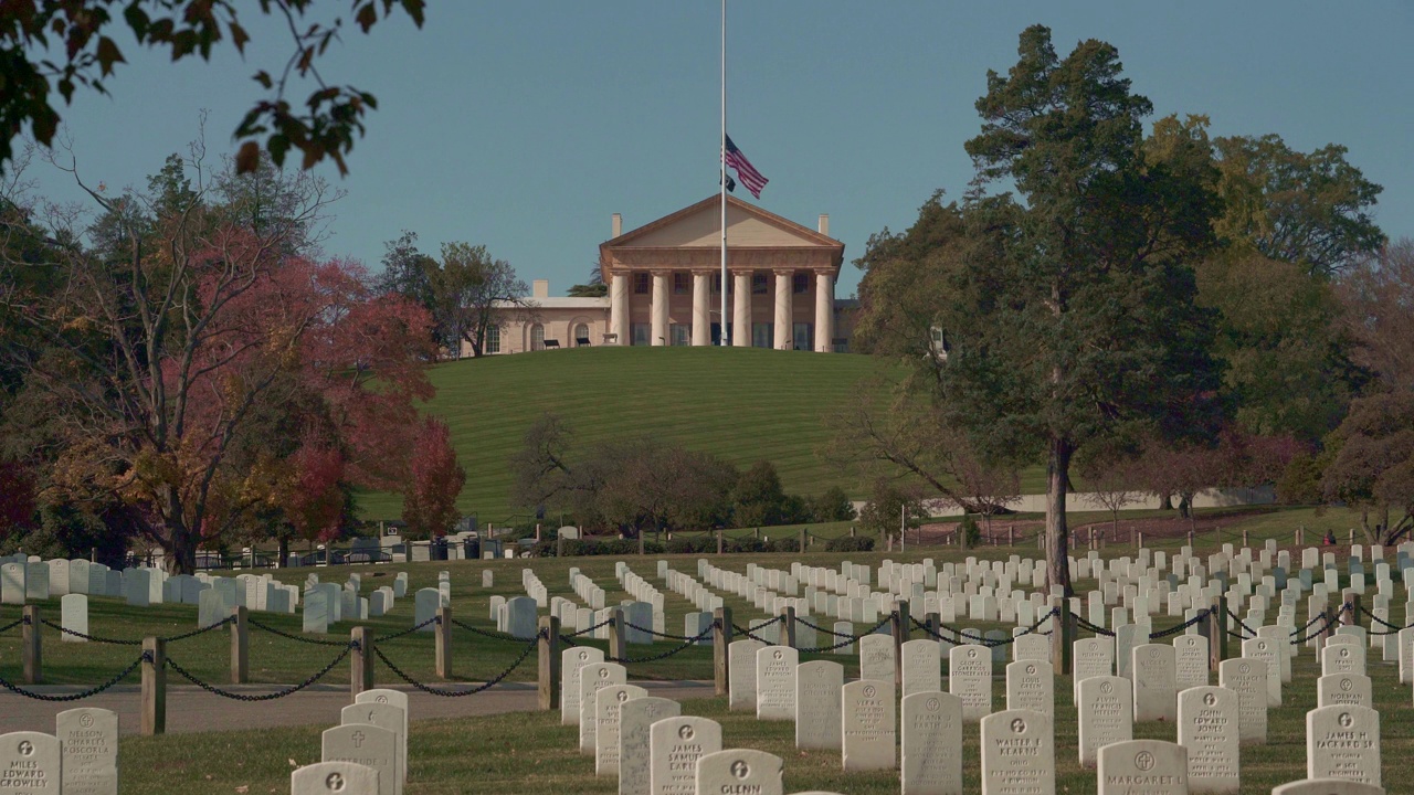 弗吉尼亚州阿灵顿国家公墓退伍军人节的阿灵顿之家视频下载