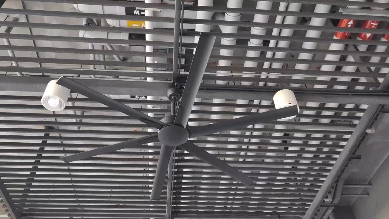 在钢板屋顶吊扇视频下载