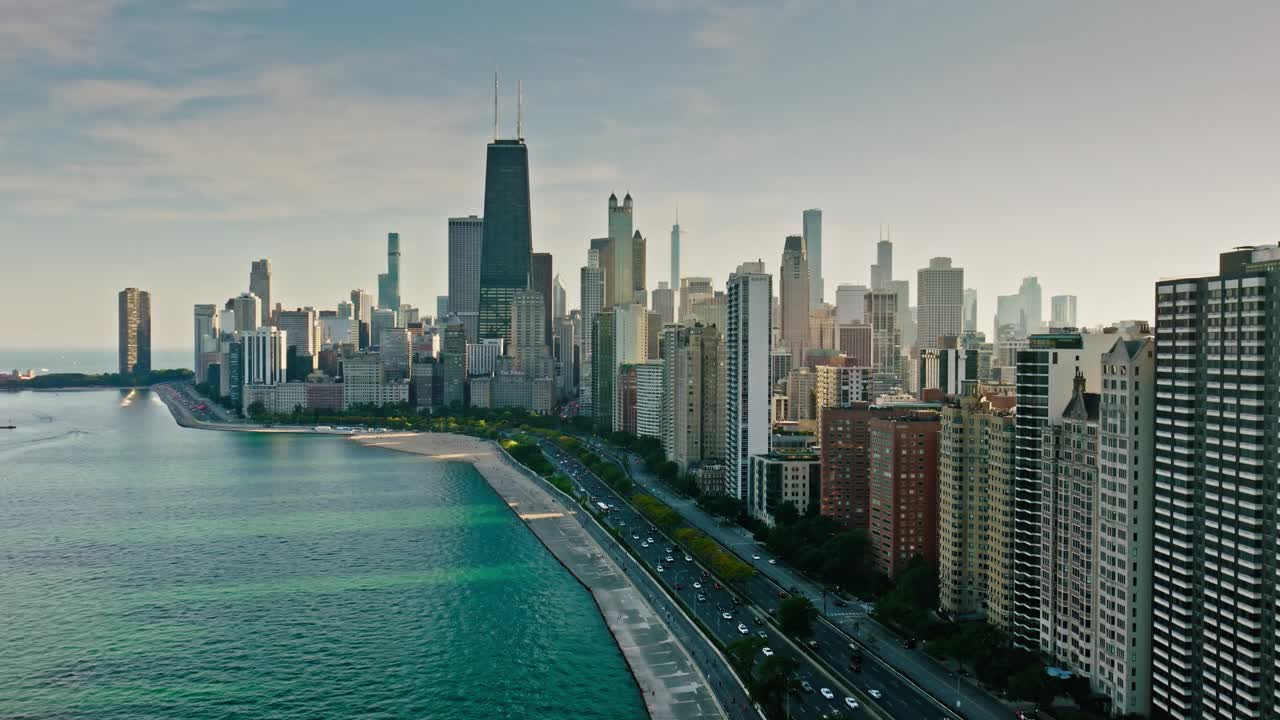 静态航拍黄金海岸，芝加哥，伊利诺伊州视频下载