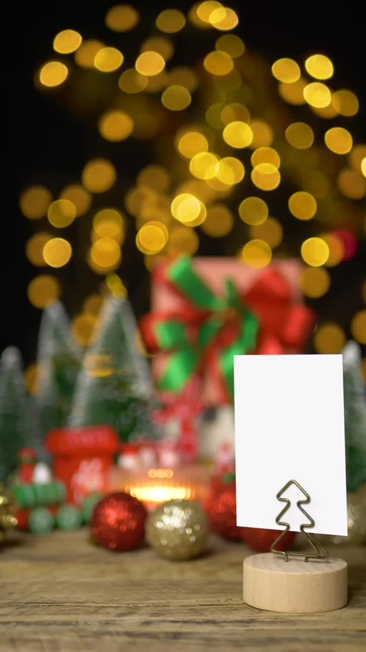 空白的贺卡或邀请卡，有复印空间的圣诞夜聚会视频下载