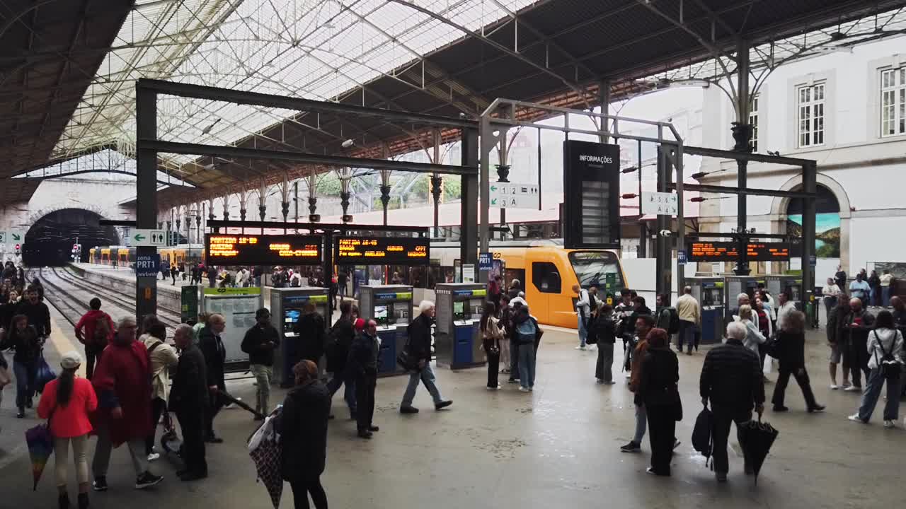 圣本托火车站视频下载