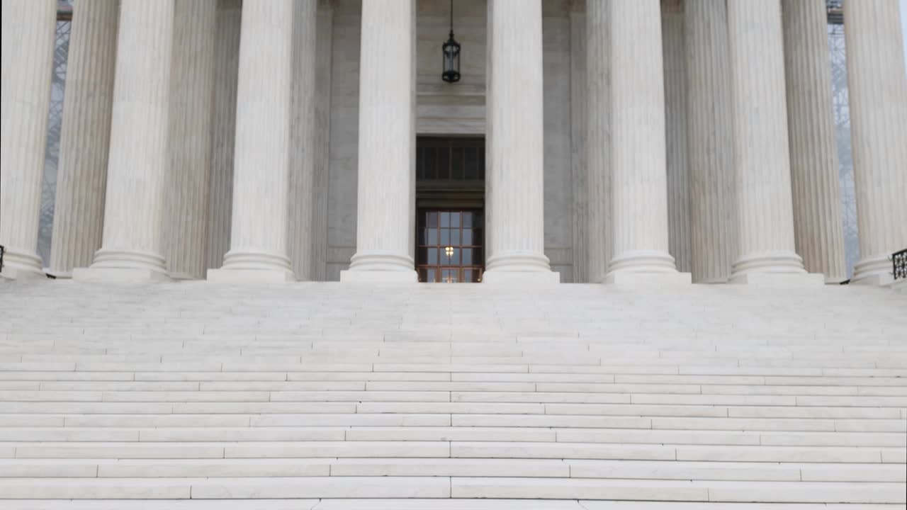 位于华盛顿特区的美国最高法院视频素材