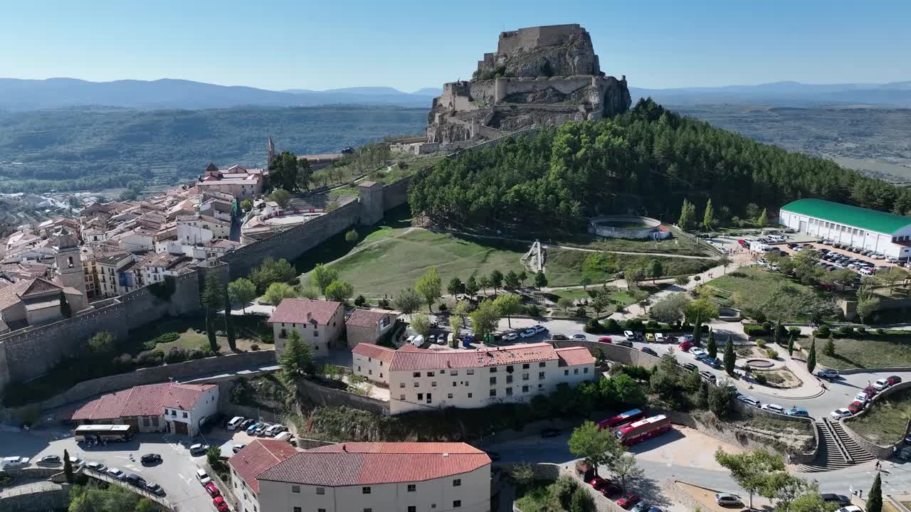 中世纪莫雷拉的屋顶和城堡视频下载