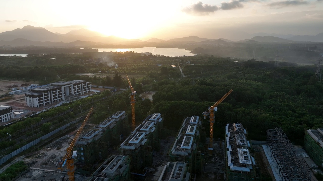中国海南岛建筑工地的航拍画面视频素材