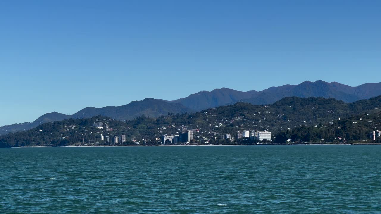 巴统市黑海的自然风光视频下载