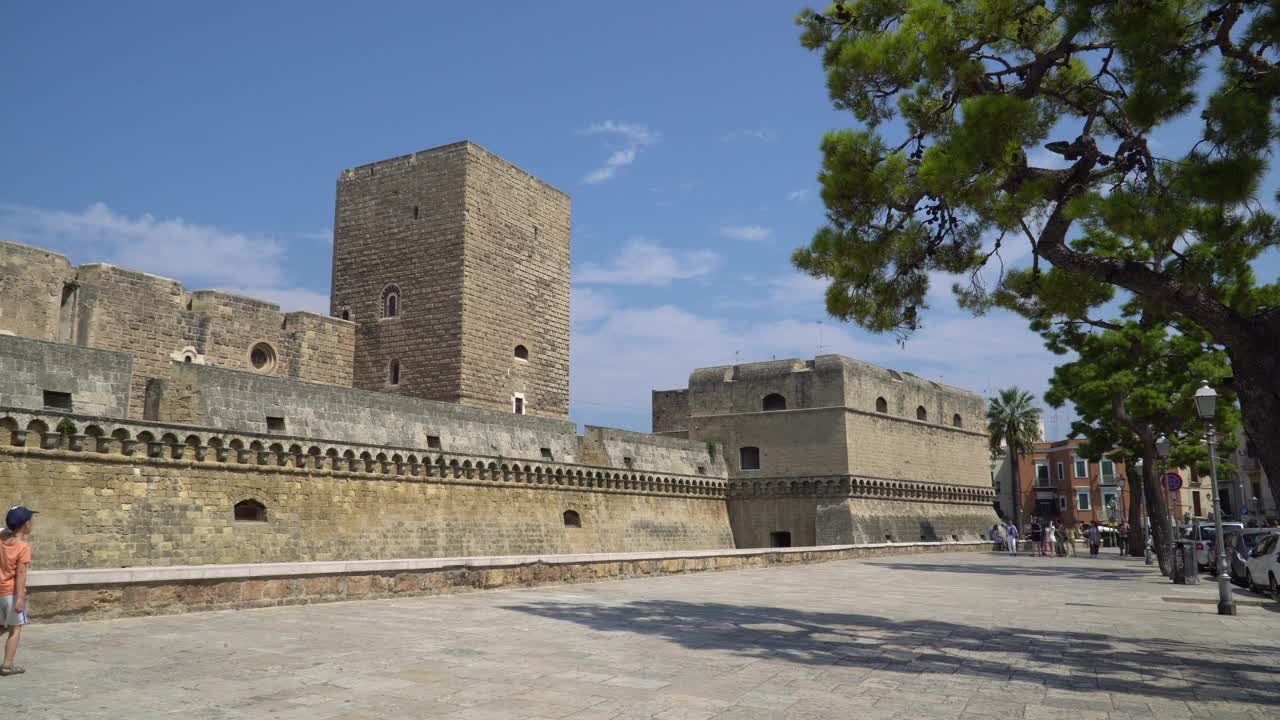 意大利巴里的斯瓦本城堡，4K视频下载
