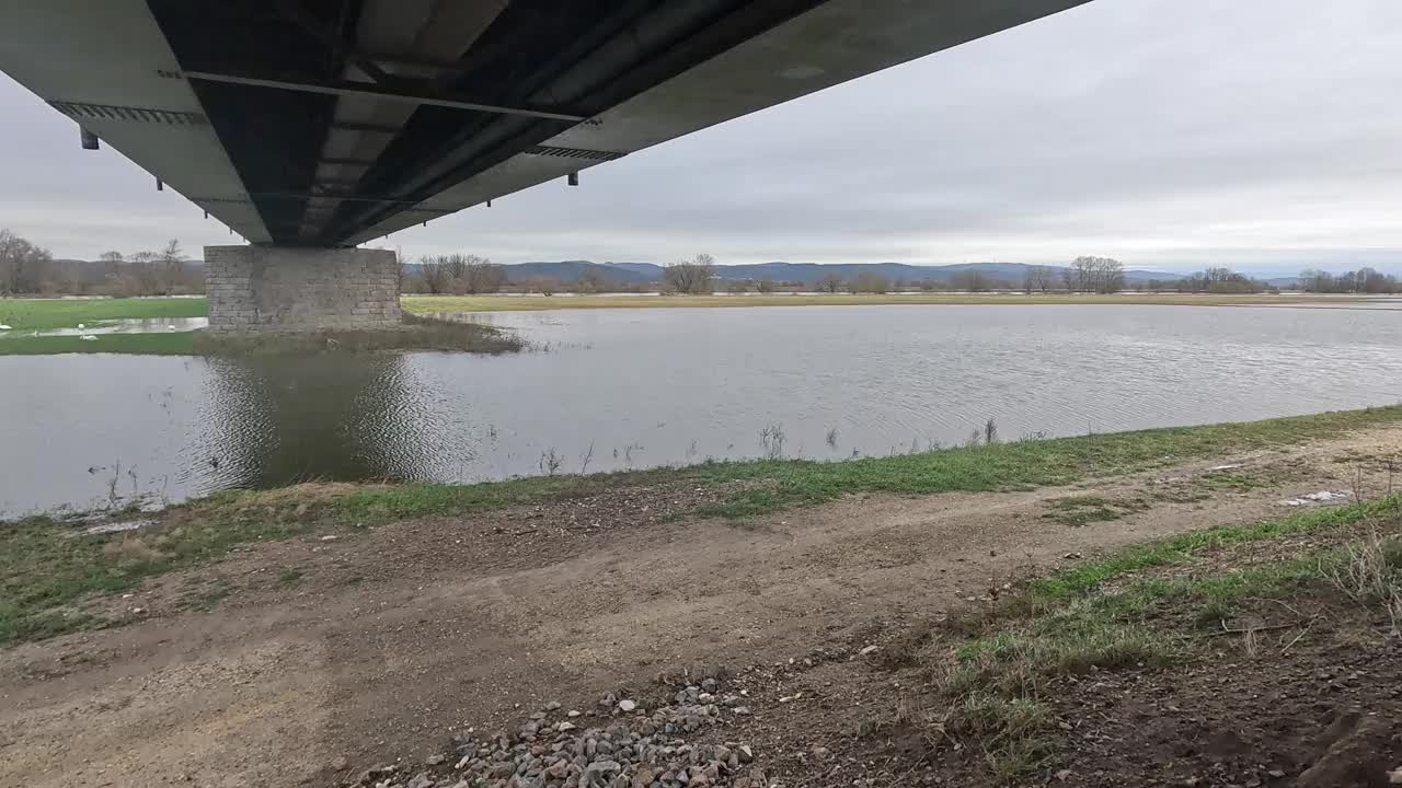 多瑙河发生洪水视频下载
