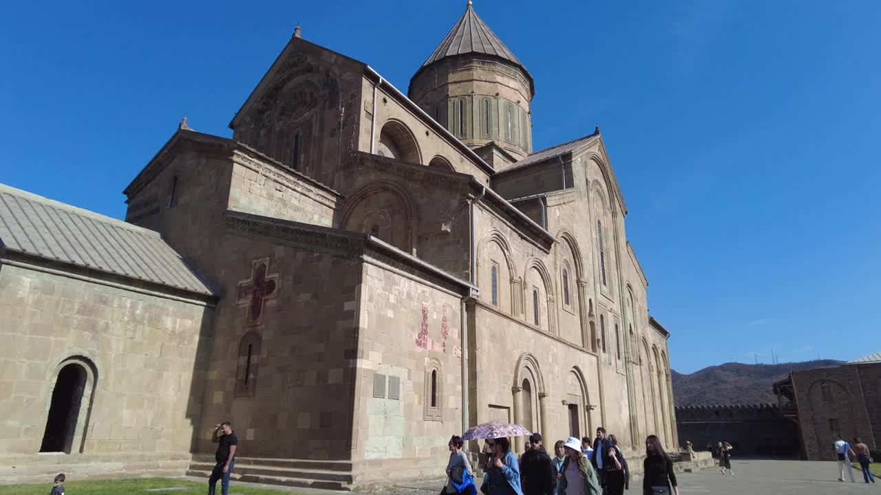 格鲁吉亚姆茨赫塔市的Vit Teskoviri教堂。视频下载