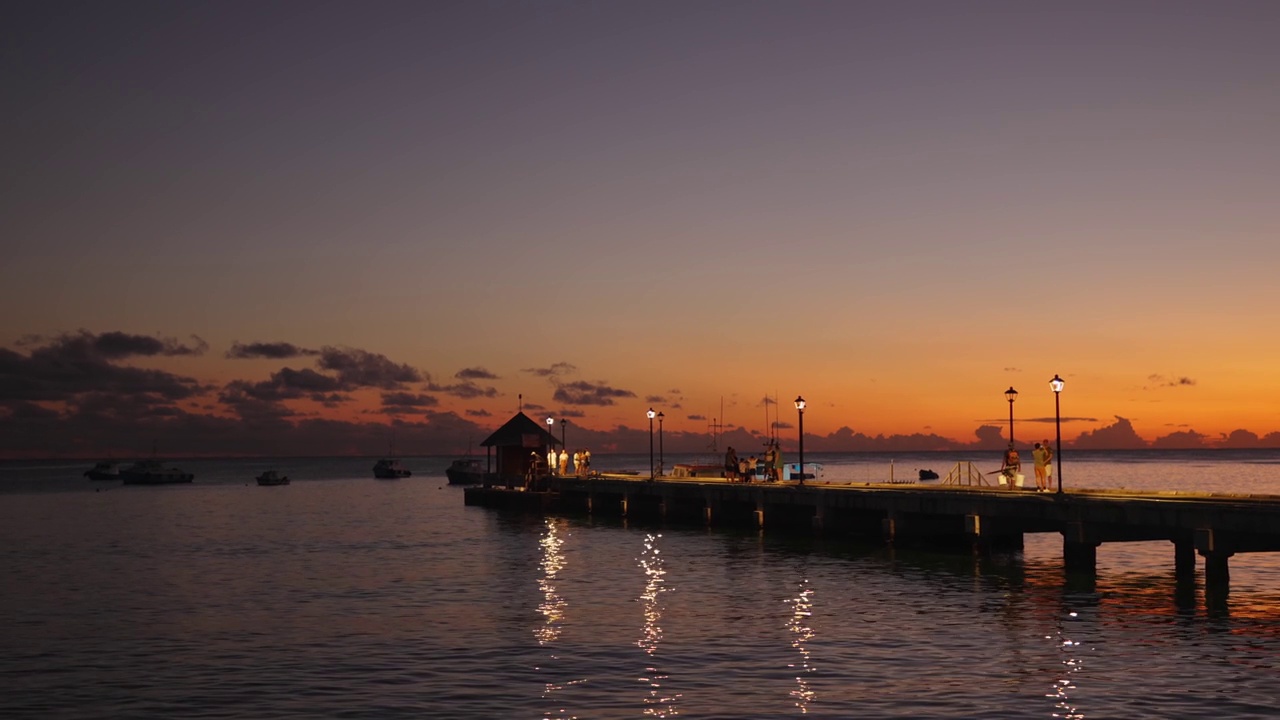 巴巴多斯奥斯汀湾的电影日落景观视频下载