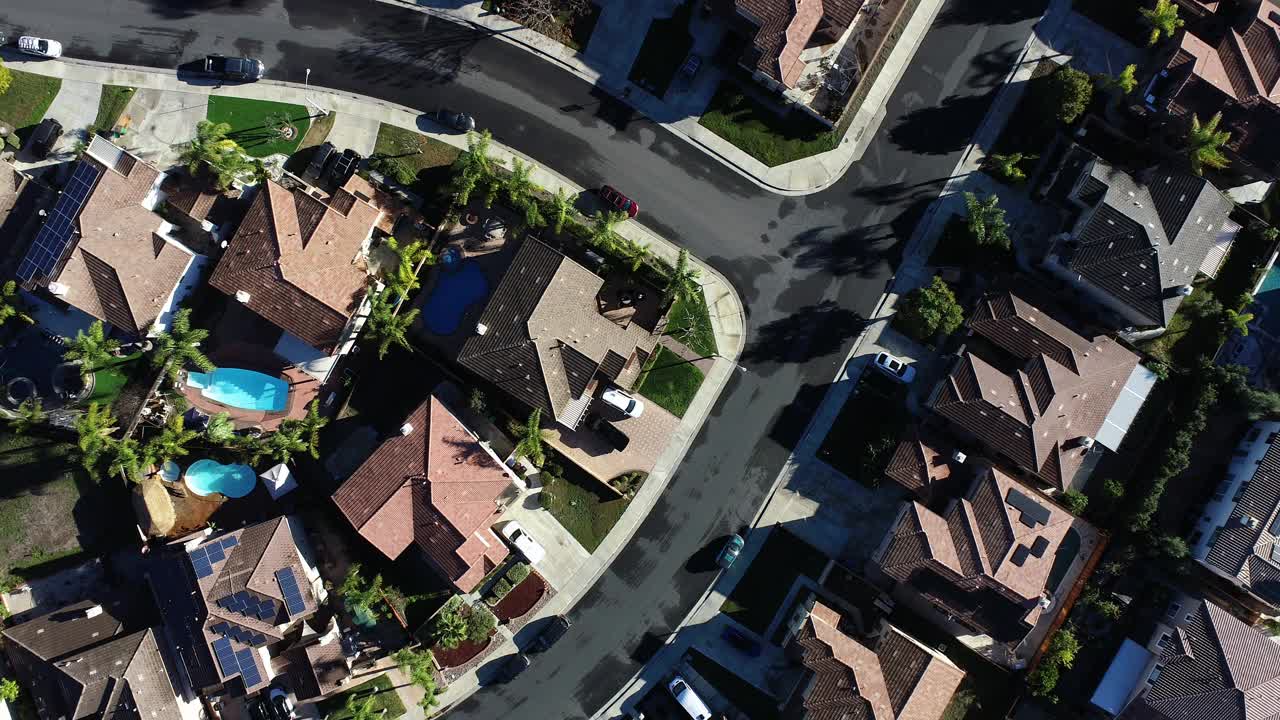 住宅开发街区的鸟瞰图视频下载