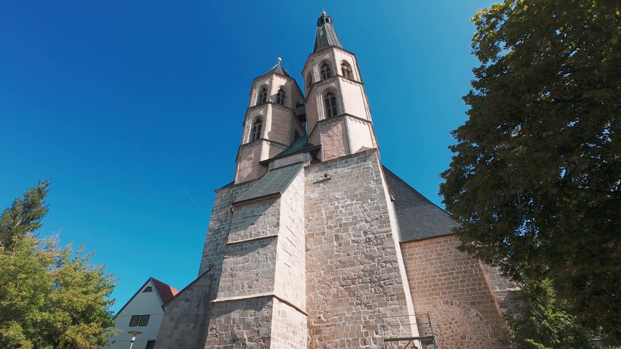 位于德国诺德豪森的罗马天主教大教堂的最高座堂。它是德国最古老的教堂。视频下载