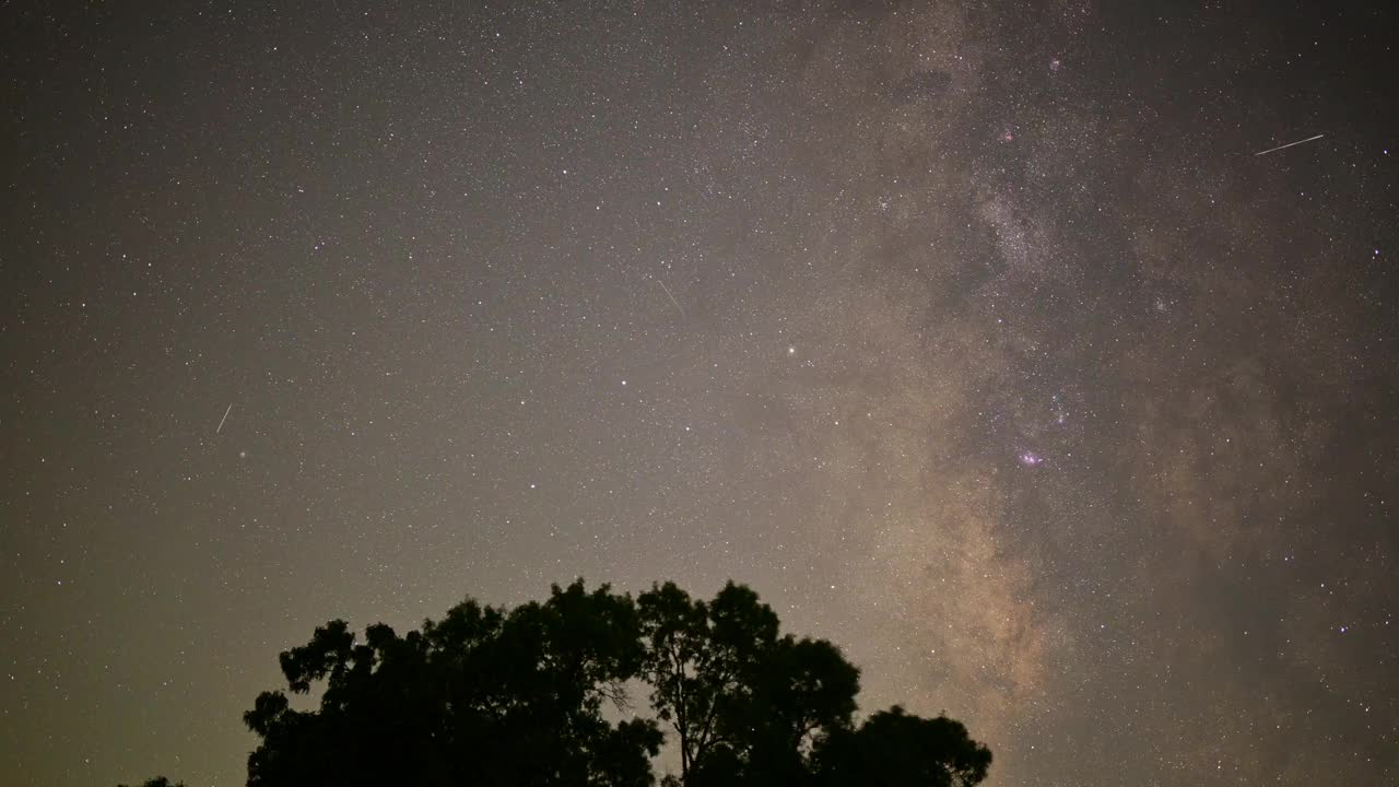 夜空上的银河，时光流逝视频素材