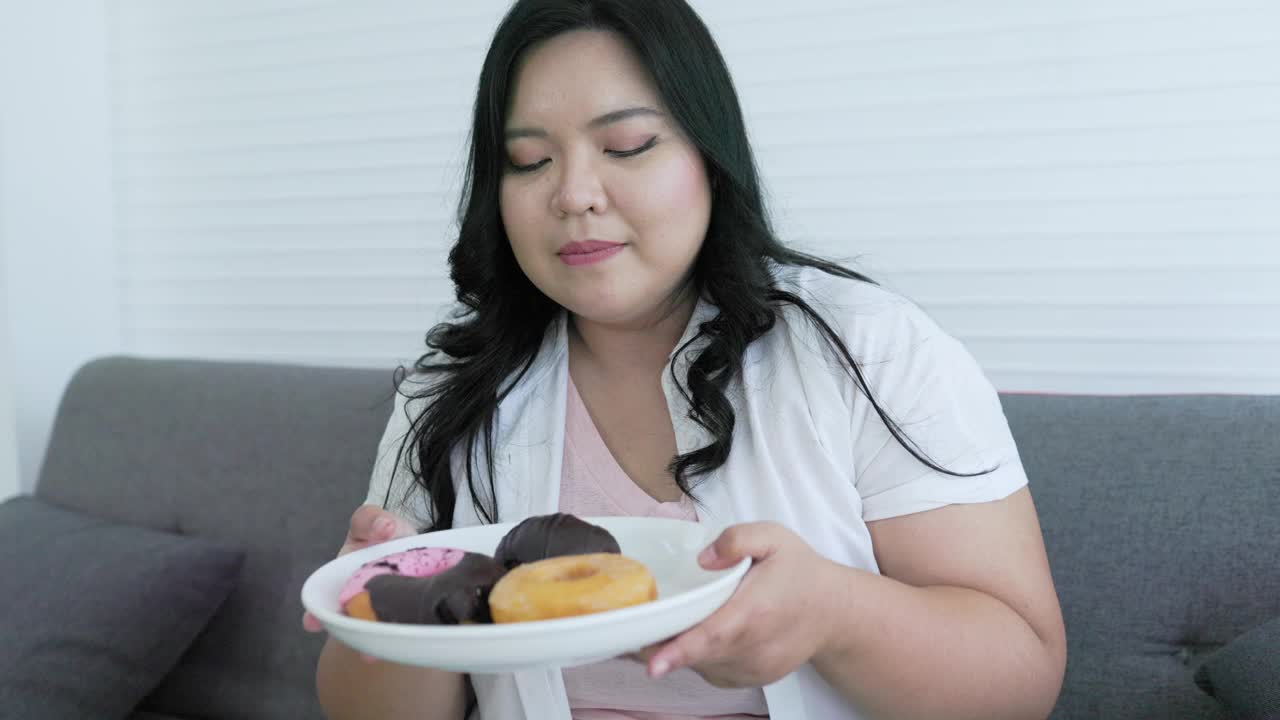 胖胖的吃糖果视频下载
