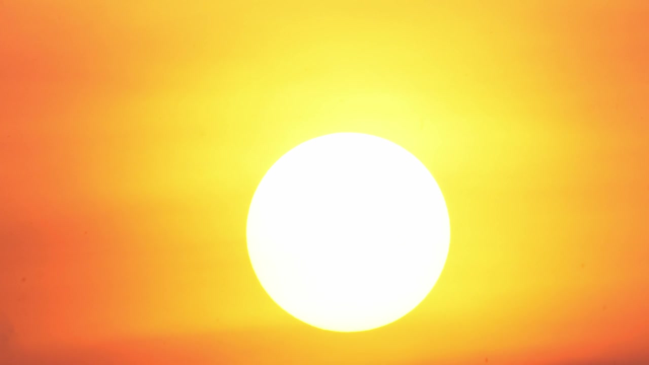 橙色的大日落。视频下载