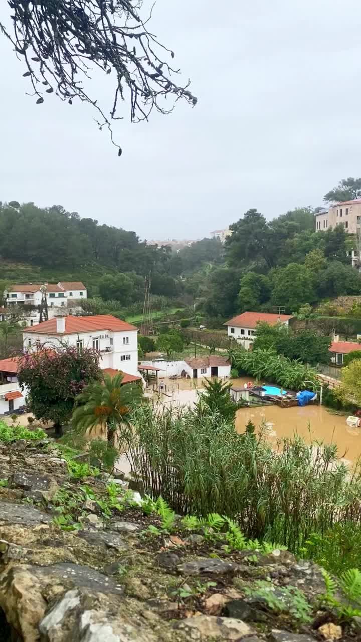 葡萄牙河水泛滥视频下载