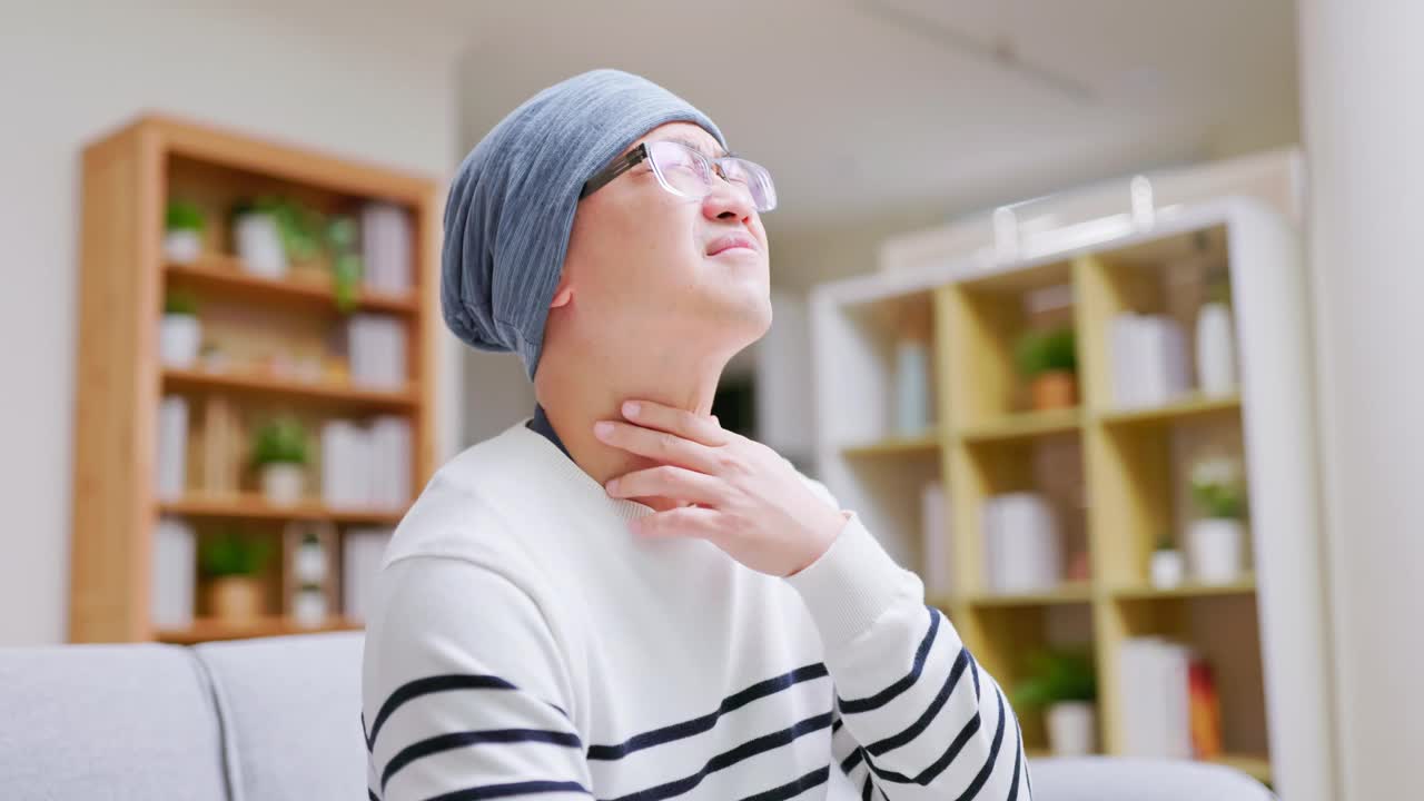 癌症患者吞咽时疼痛视频下载