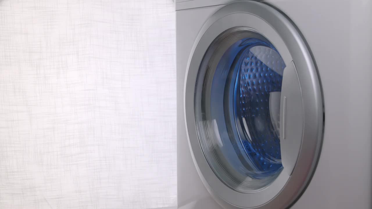 洗衣机白窗帘家庭主妇塑料瓶视频下载
