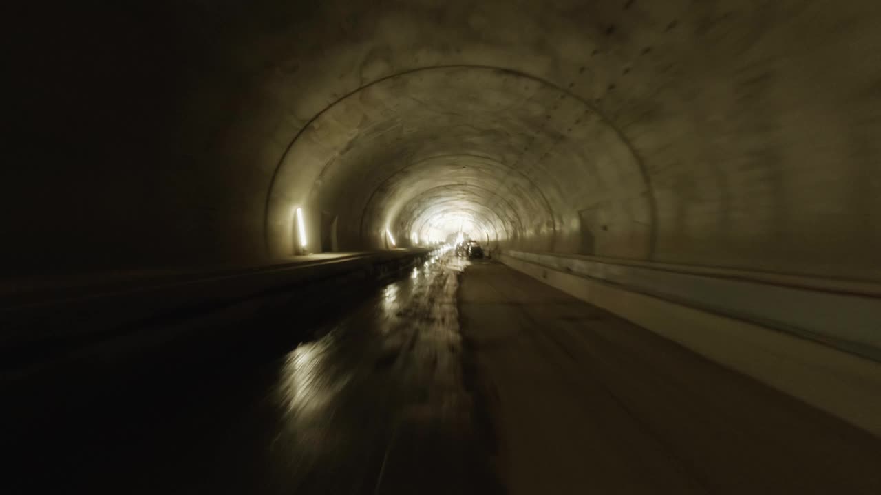 在建隧道视频下载