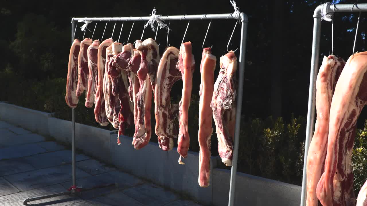 当地美食，猪肉干和腊肉，产自中国江西省视频下载
