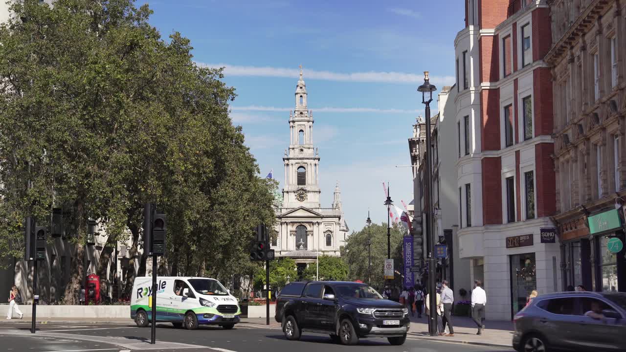 伦敦斯特兰德街岛和圣克莱门特丹麦教堂视频下载