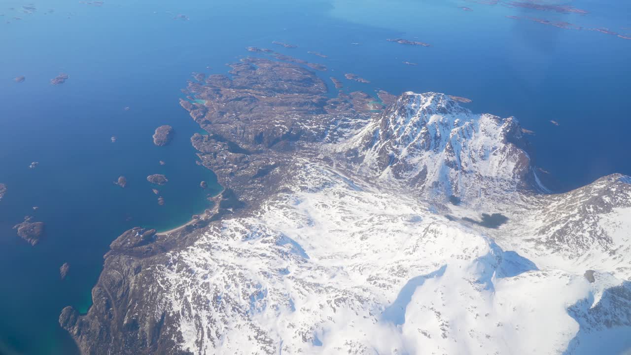 从飞机上俯瞰，挪威罗弗敦岛视频下载