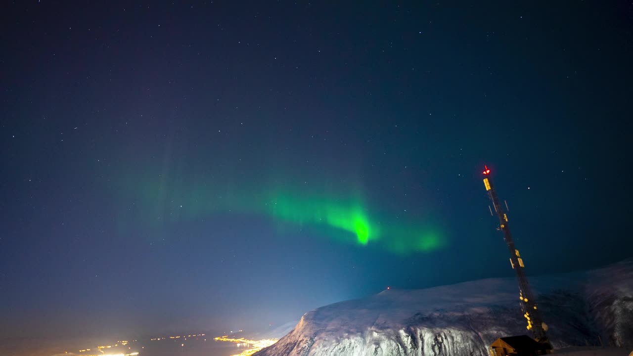 挪威罗弗敦和特罗姆瑟岛的极光视频下载