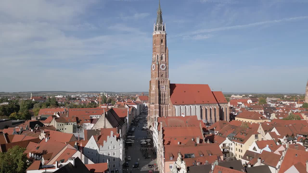 兰茨胡特老城区和圣马丁教堂(圣马丁教堂)视频下载